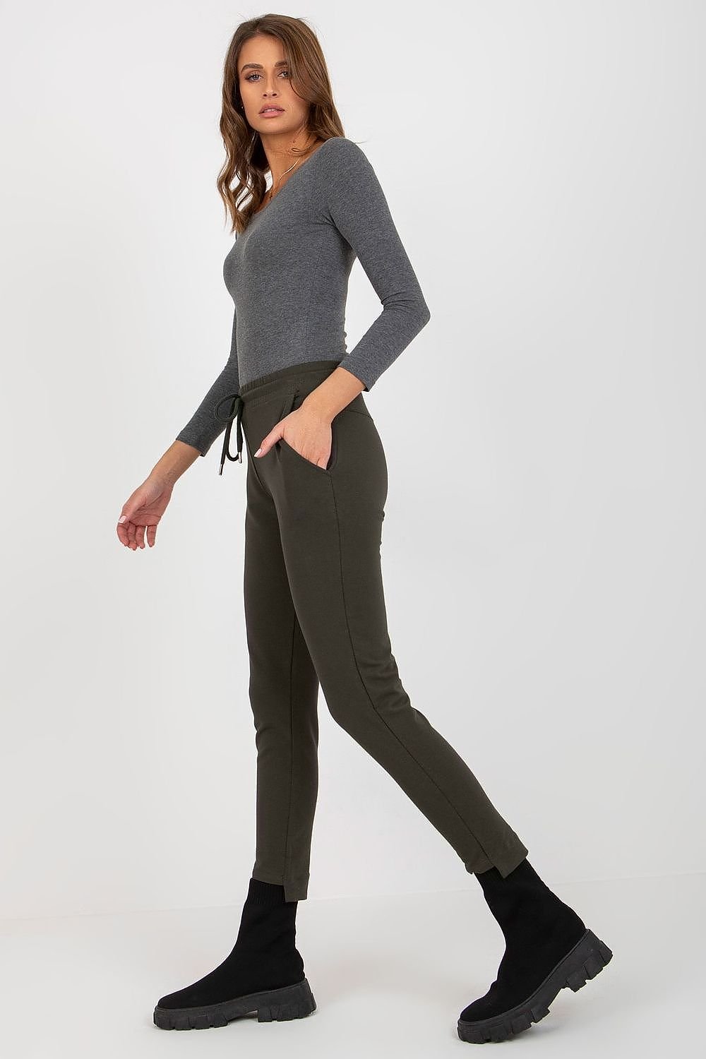  Spodnie Dresowe Model RV-DR-8380.25P Khaki - Relevance 