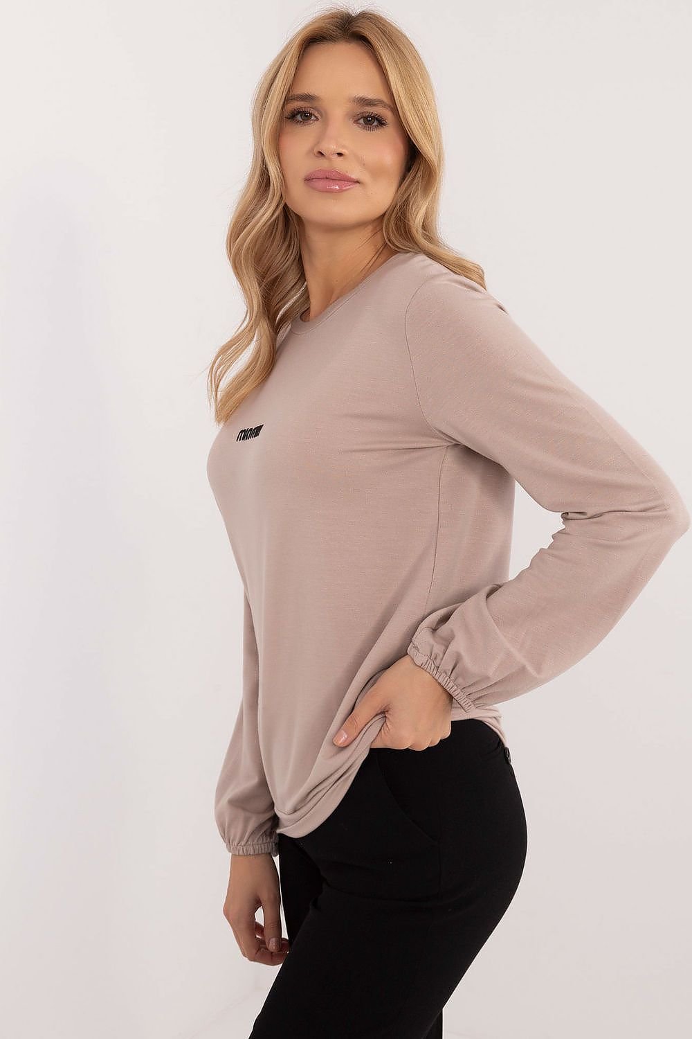   Bluzka Model RV-BZ-A-162.96 Beige - Relevance 